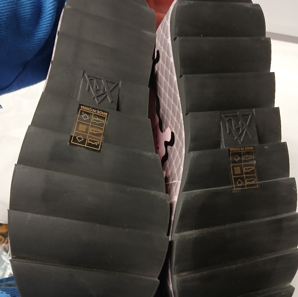 YRU Ice Cream Sprinkles Platform Sneakers Pink Black Sz 7 Qozmo RARE NIB - Picture 10 of 15